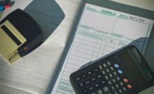 calculatoroninvoice